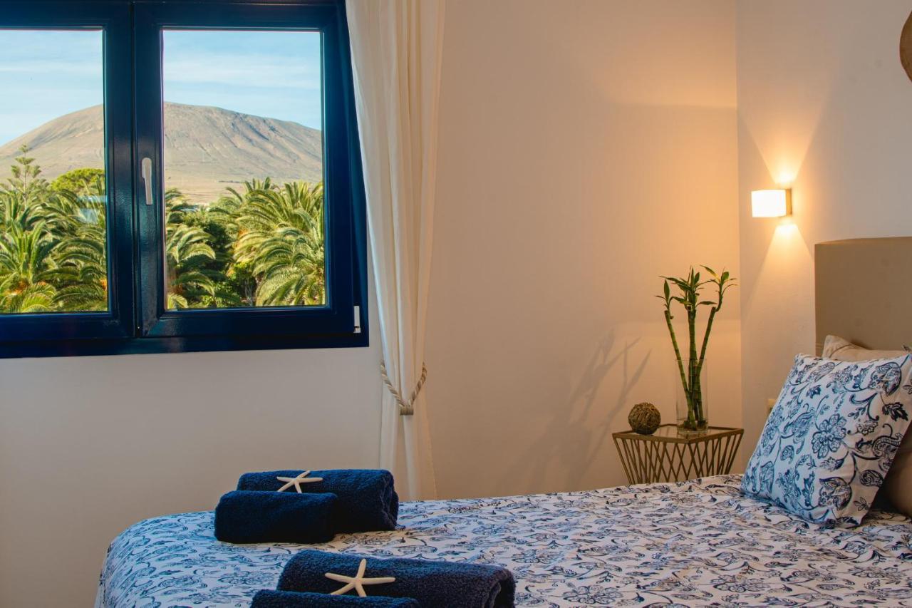 Frontline Villa 25, Modern Coastal Design With Amazing Views Puerto Calero Kültér fotó
